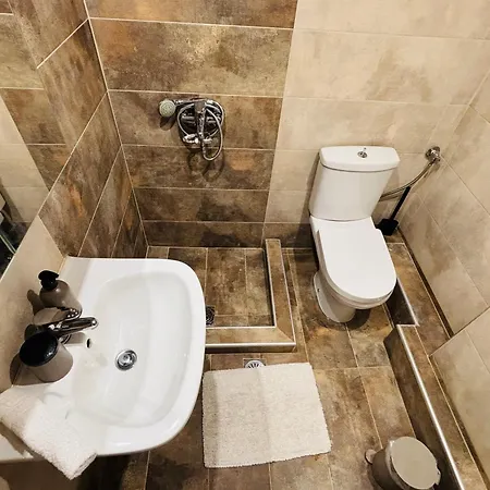 Hotell Downtown Studio Of 6 Serrai